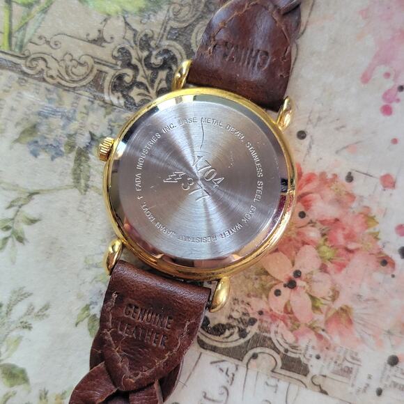 Vintage Watches Kathy Ireland Moonphase Quartz Watch Leather Band Japan - Picture 10 of 10